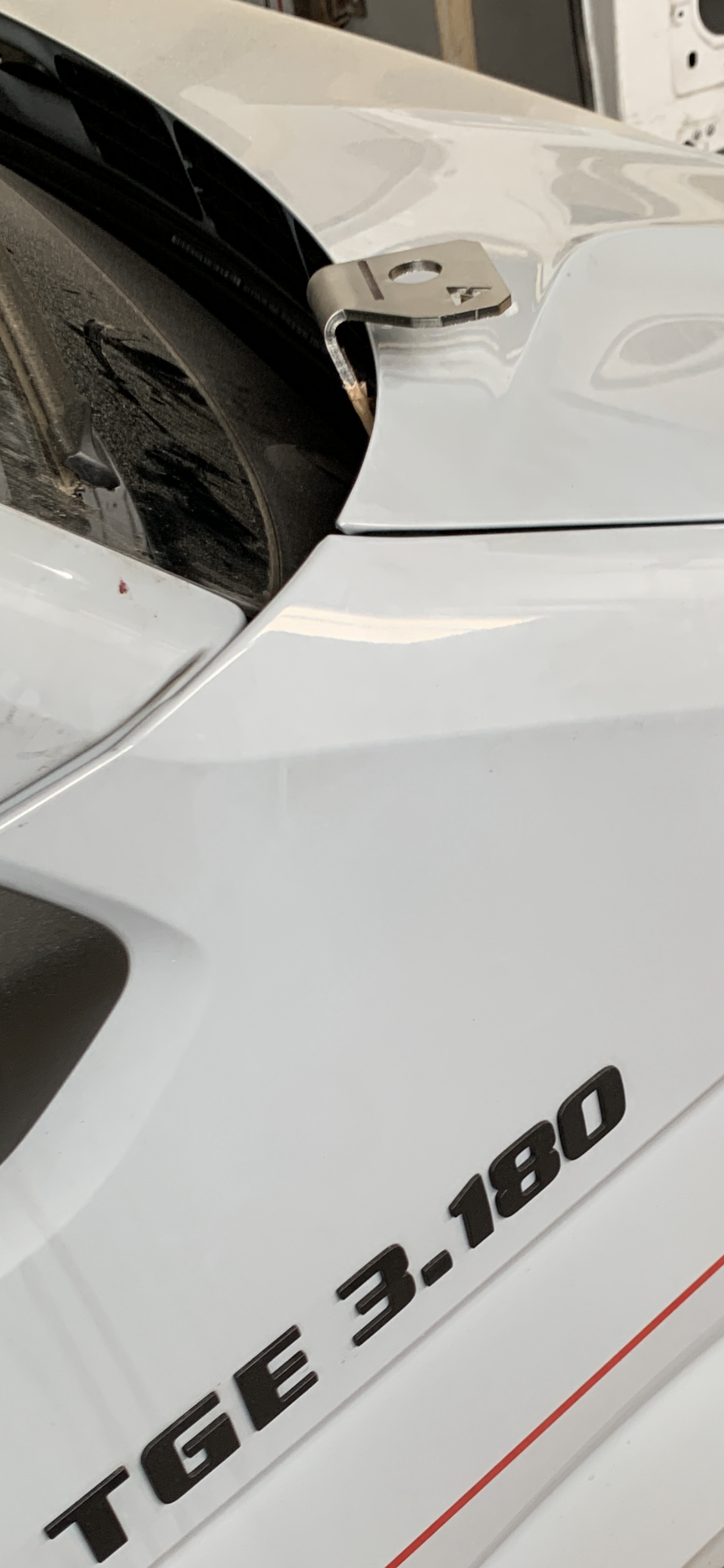 PODKarrier – Soporte para luces en el capó MAN/VW Crafter