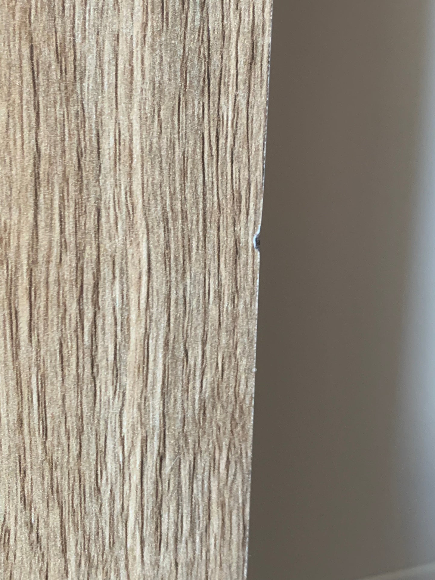 TableKarrier - Dents in the panel and scratch on the back side of the table