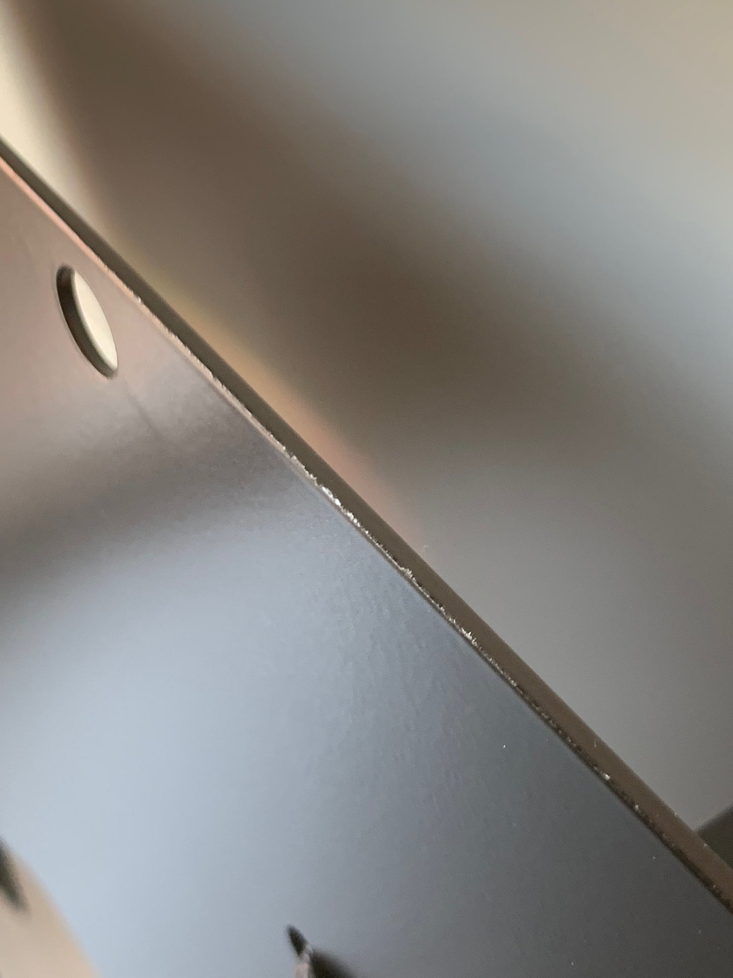 TableKarrier - Dents in the panel and scratch on the back side of the table