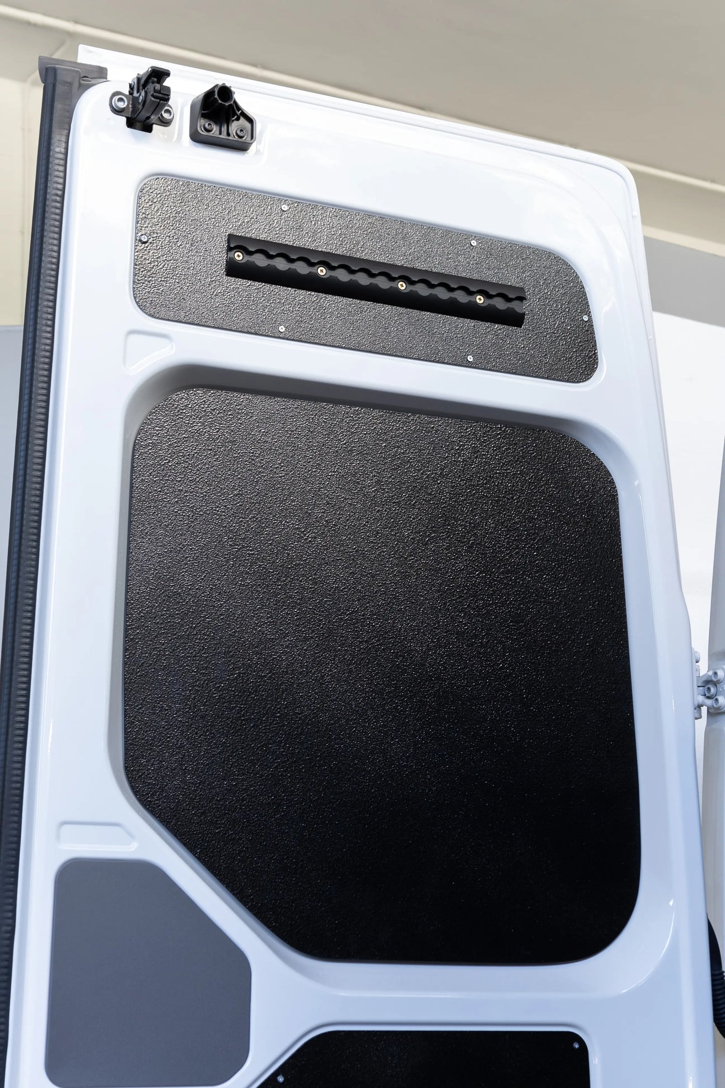 Crafter/MAN TGE - BarnDoor Full Aluminum Kit