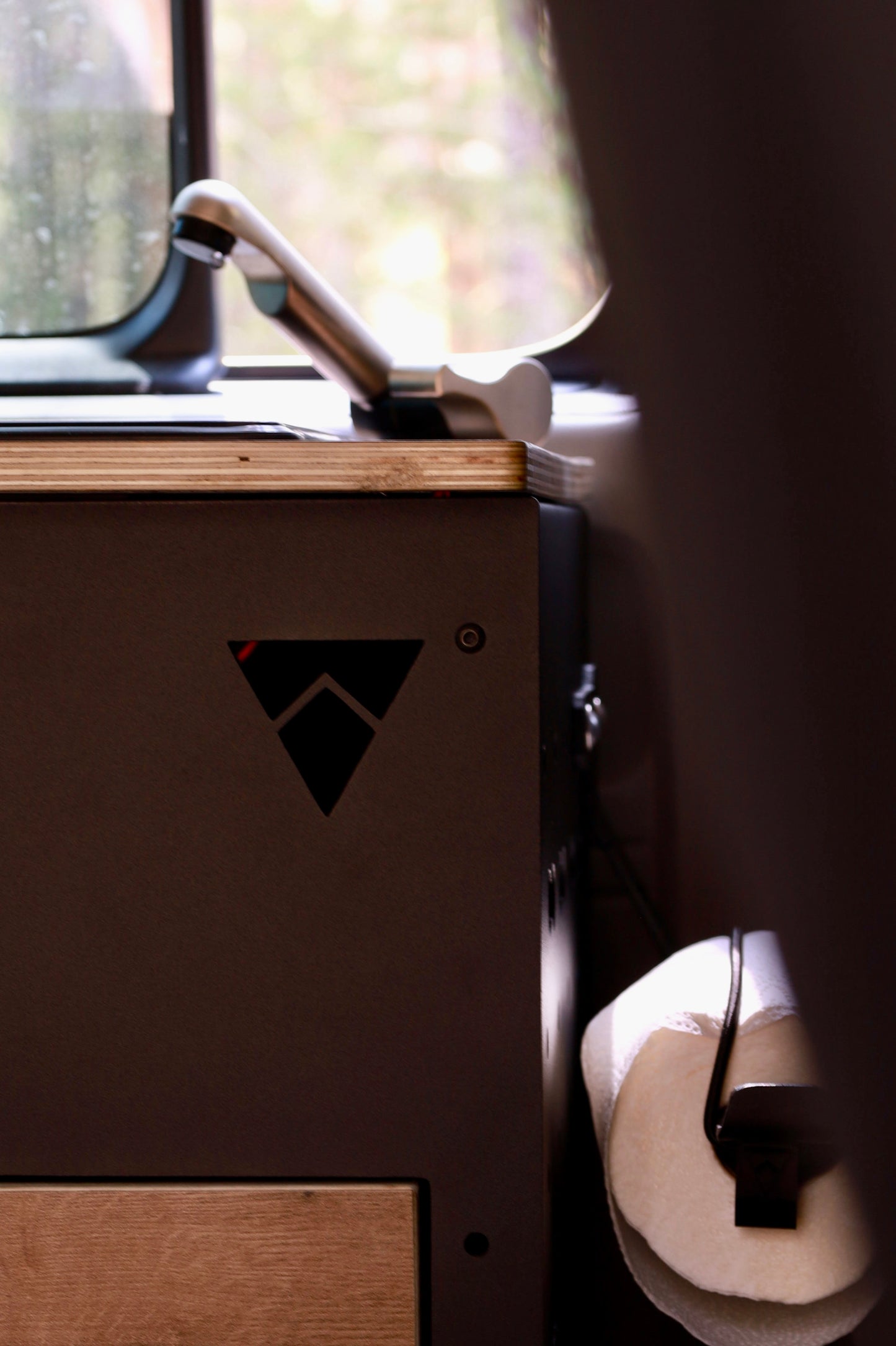 PaperHolder L-track ready