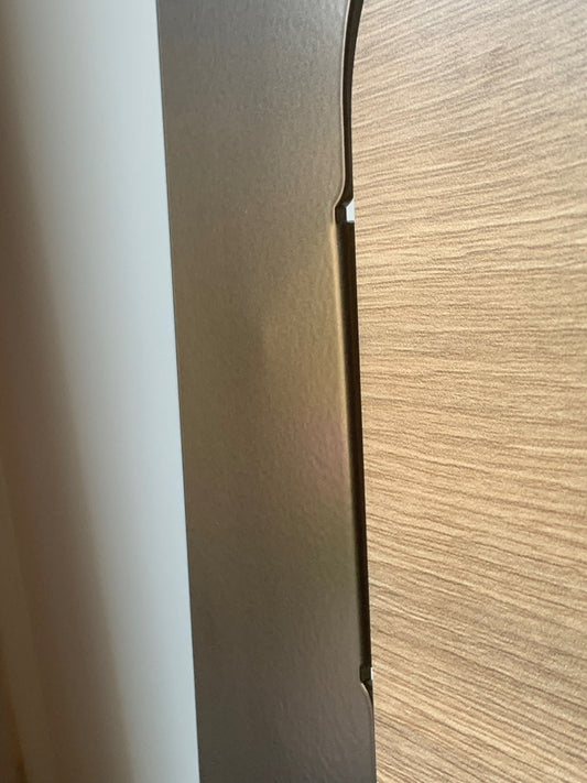 TableKarrier - Dents in the panel and scratch on the back side of the table